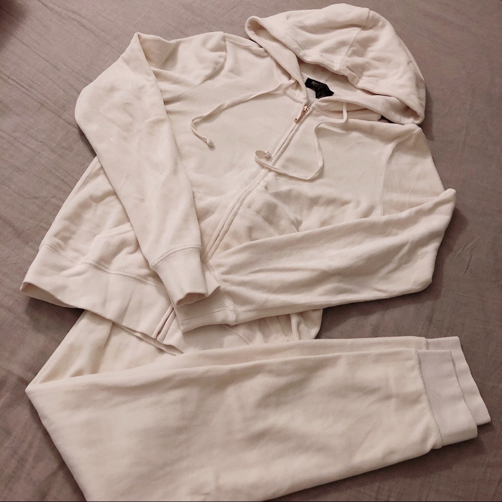 Juicy Couture Beige Set Top Sz S. Pant Sz Kid 14